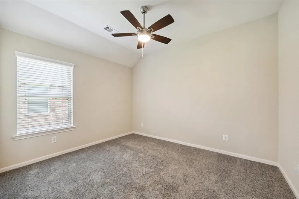 208 Morgan Isle Lane Dickinson, TX 77539