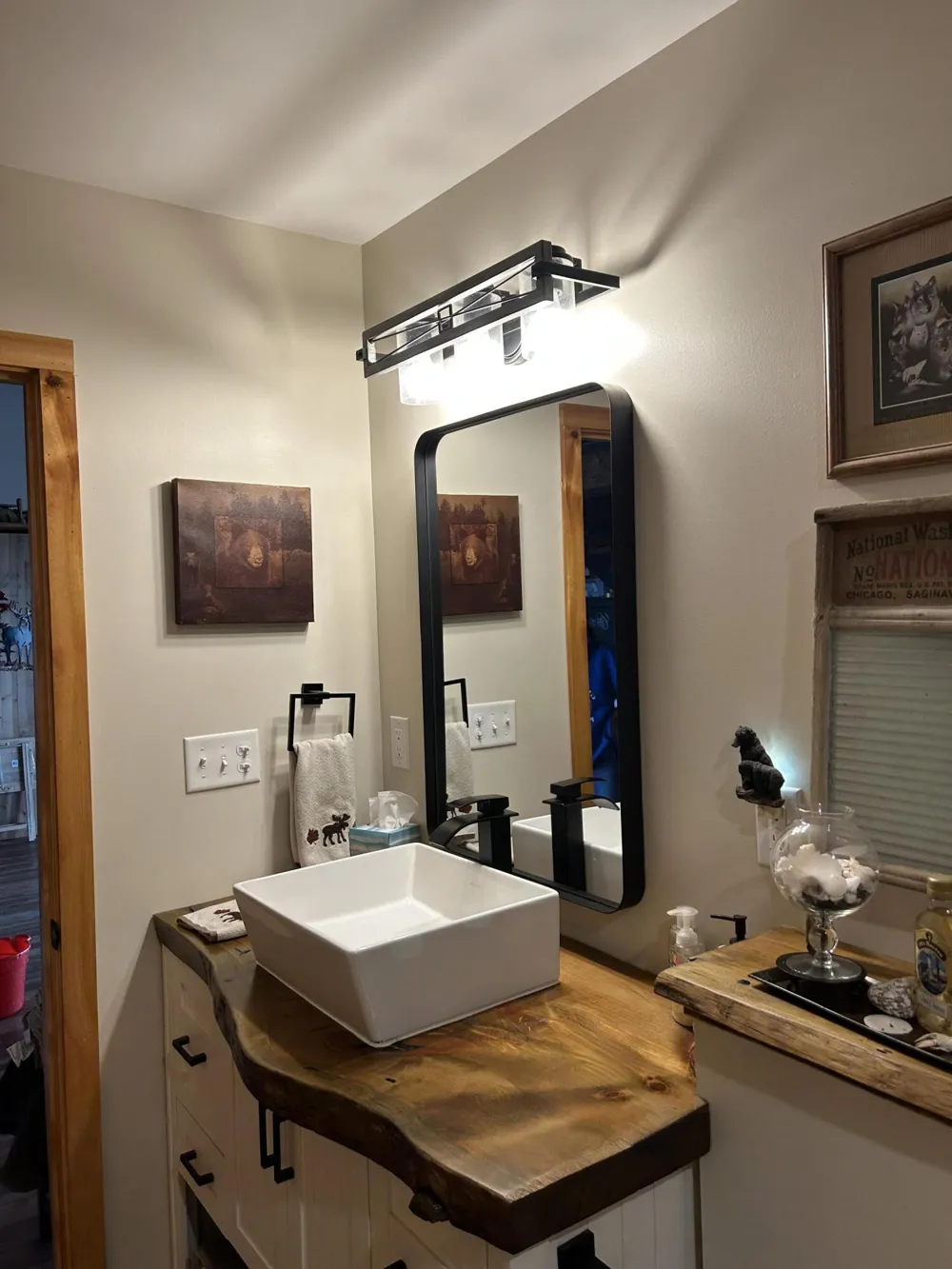 21640 E Ridge Road Grand Marais, MI 49839