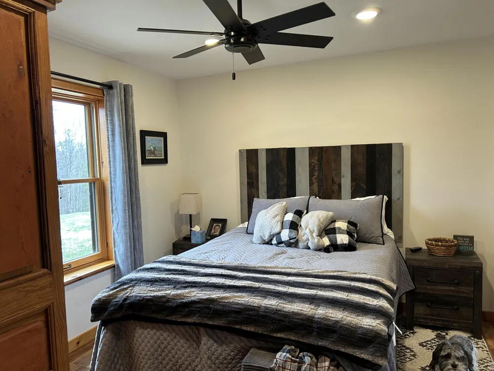 21640 E Ridge Road Grand Marais, MI 49839
