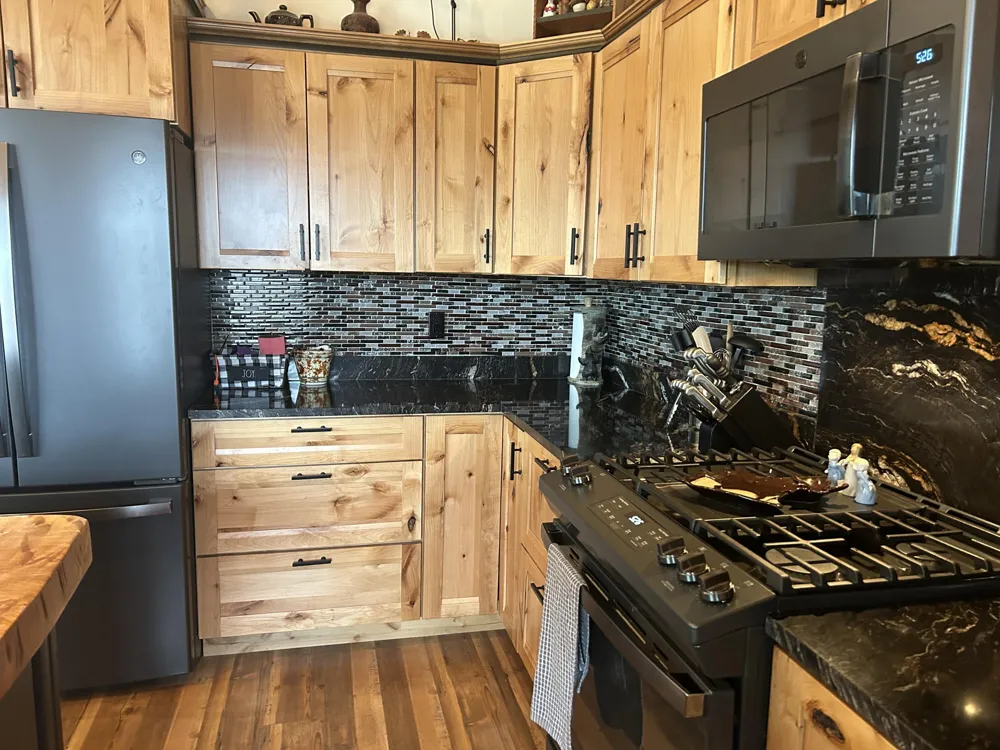 21640 E Ridge Road Grand Marais, MI 49839