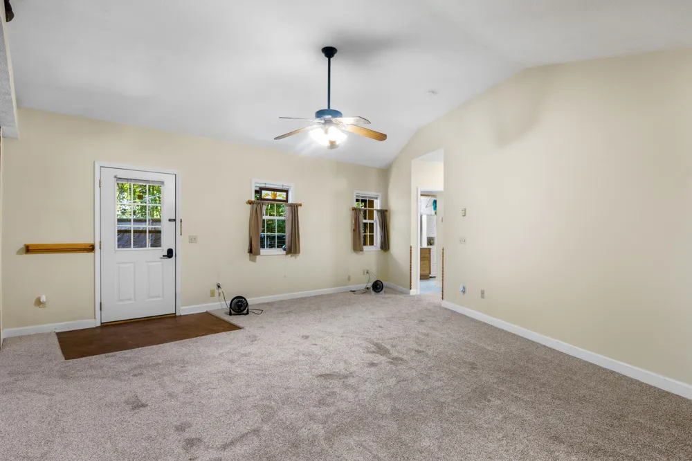 2591 Tonawanda Road Grawn, MI 49637