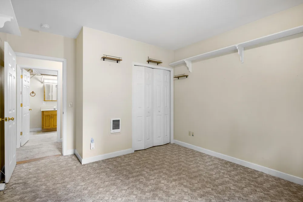 2591 Tonawanda Road Grawn, MI 49637