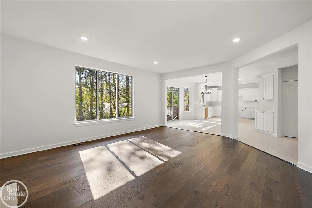 50710 Summit View Drive Macomb Township, MI 48042