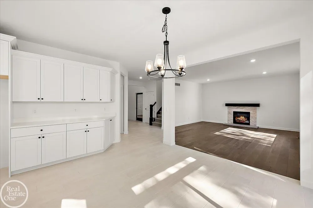 50710 Summit View Drive Macomb Township, MI 48042