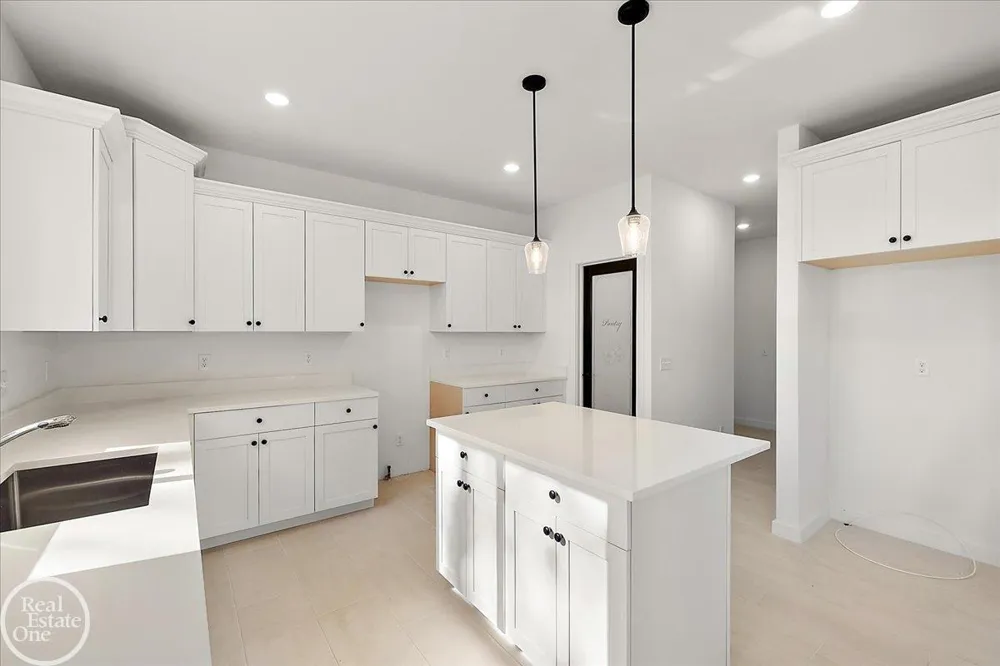 50710 Summit View Drive Macomb Township, MI 48042
