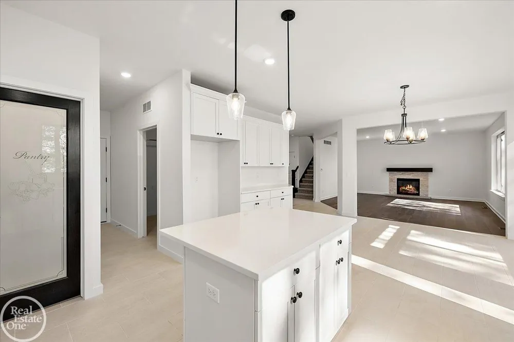 50710 Summit View Drive Macomb Township, MI 48042