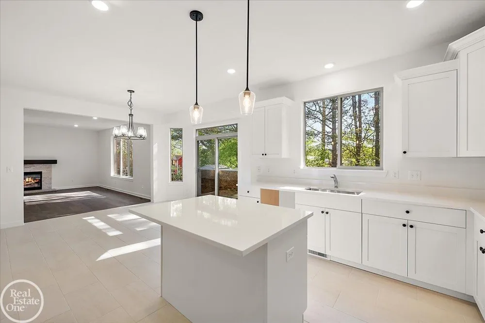 50710 Summit View Drive Macomb Township, MI 48042