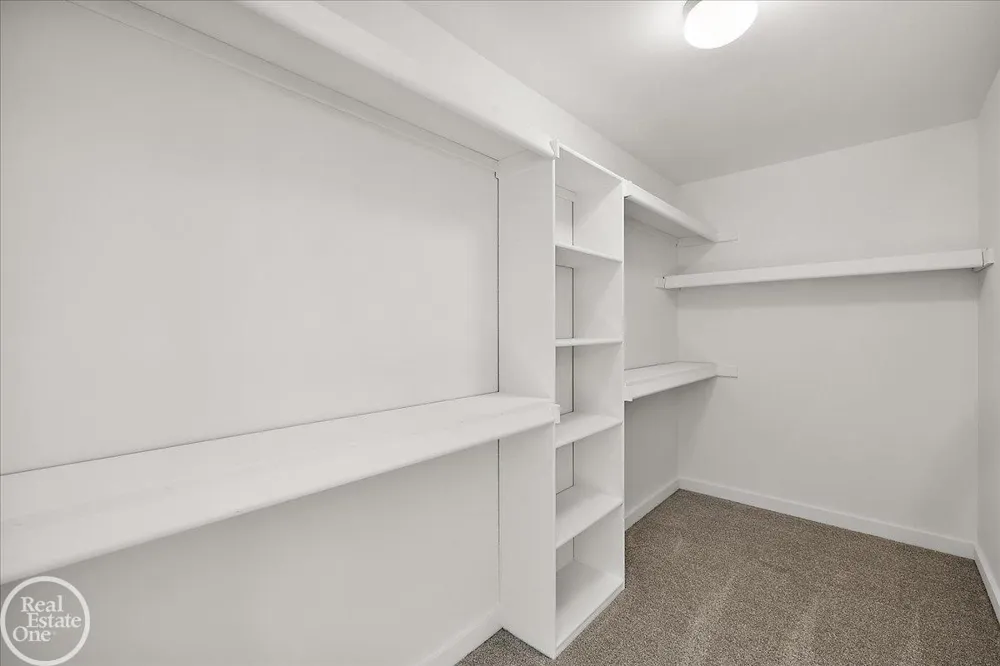 50710 Summit View Drive Macomb Township, MI 48042
