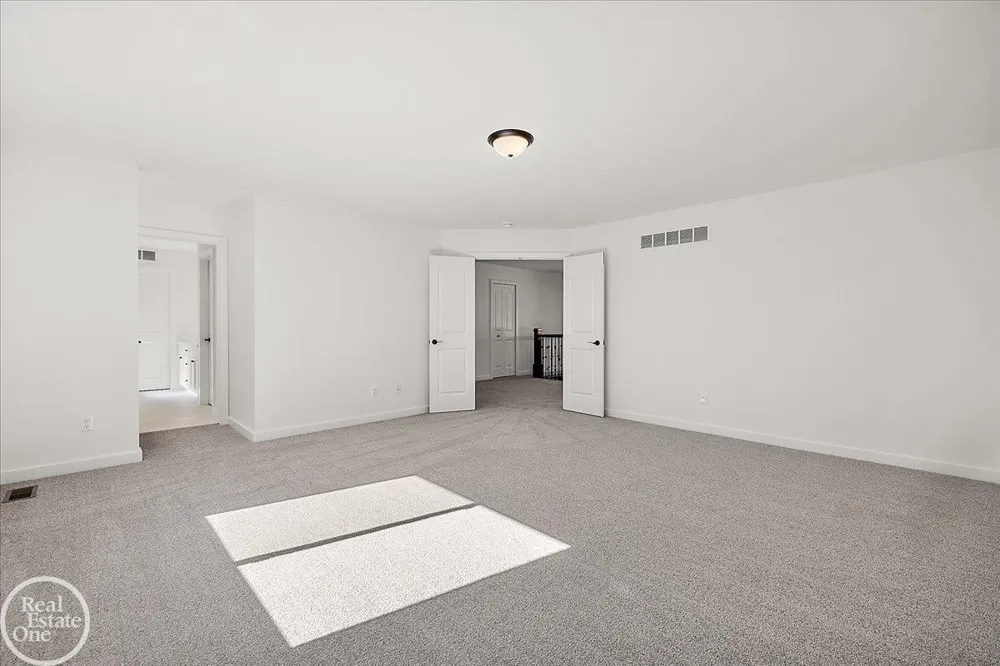 50710 Summit View Drive Macomb Township, MI 48042