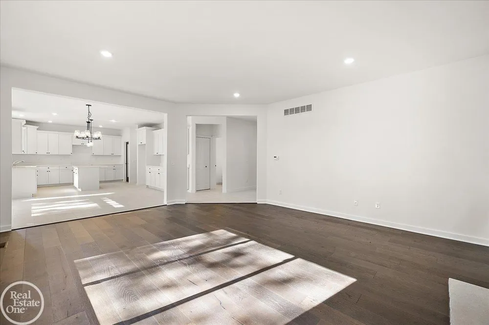 50710 Summit View Drive Macomb Township, MI 48042