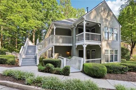 208 Bainbridge Drive