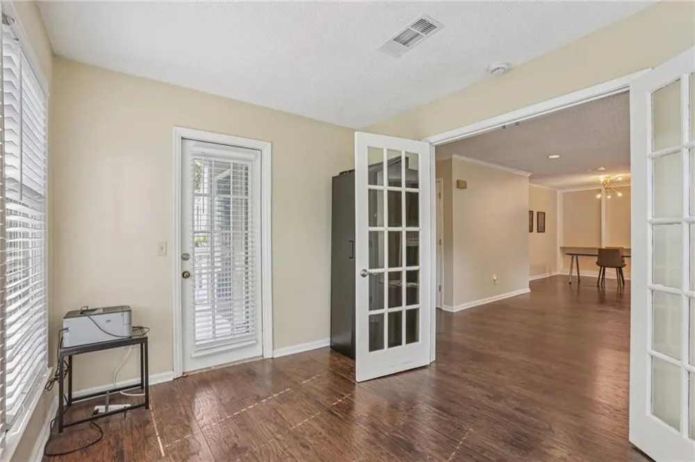 208 Bainbridge Drive Sandy Springs, GA 30327