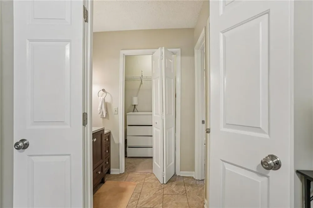 208 Bainbridge Drive Sandy Springs, GA 30327