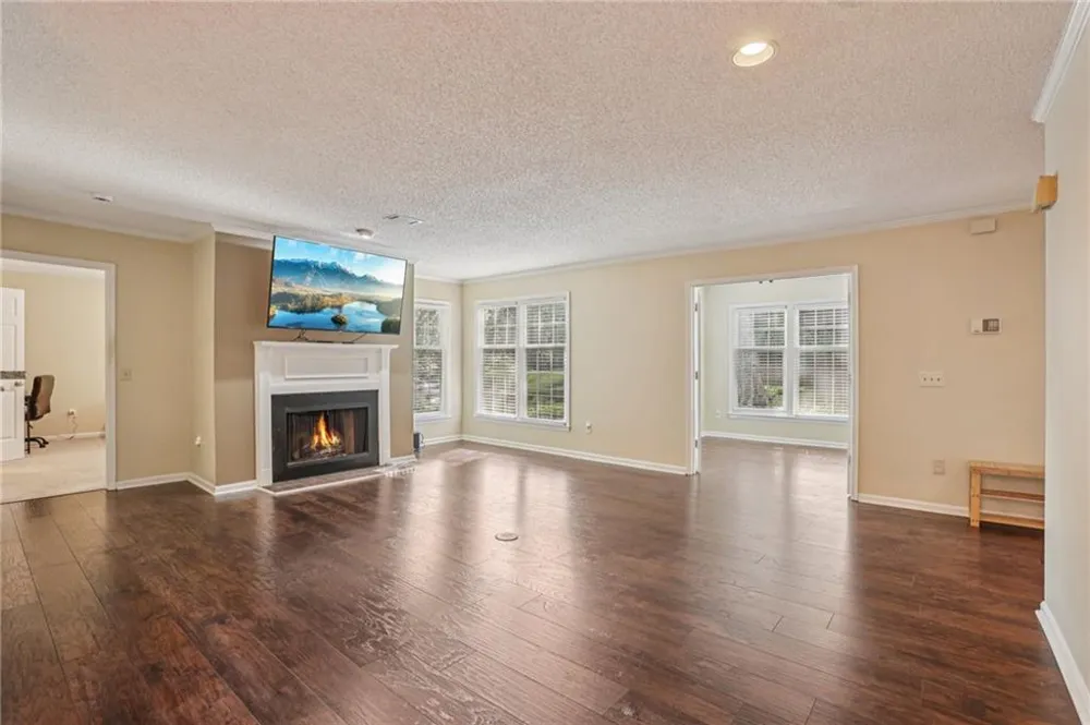 208 Bainbridge Drive Sandy Springs, GA 30327