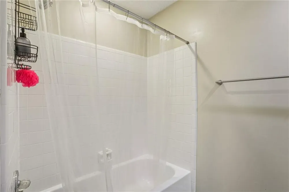 208 Bainbridge Drive Sandy Springs, GA 30327