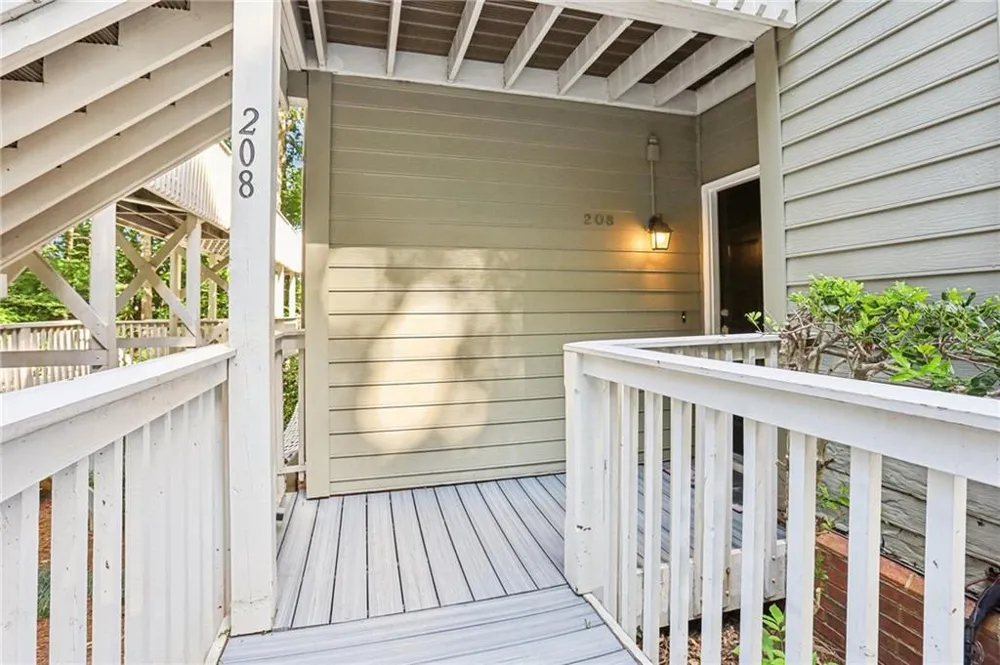208 Bainbridge Drive Sandy Springs, GA 30327