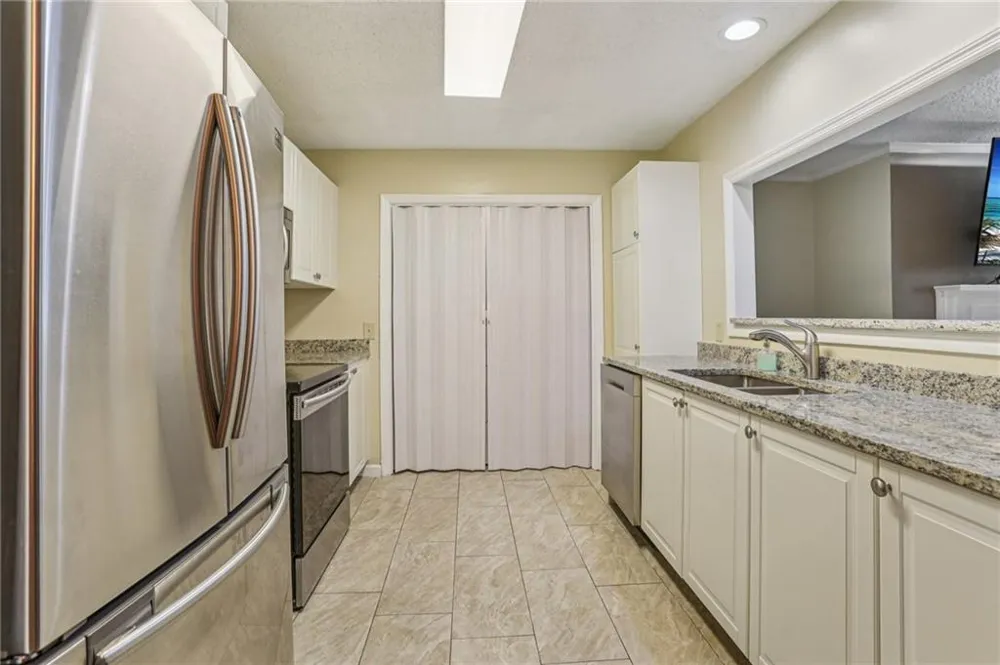 208 Bainbridge Drive Sandy Springs, GA 30327