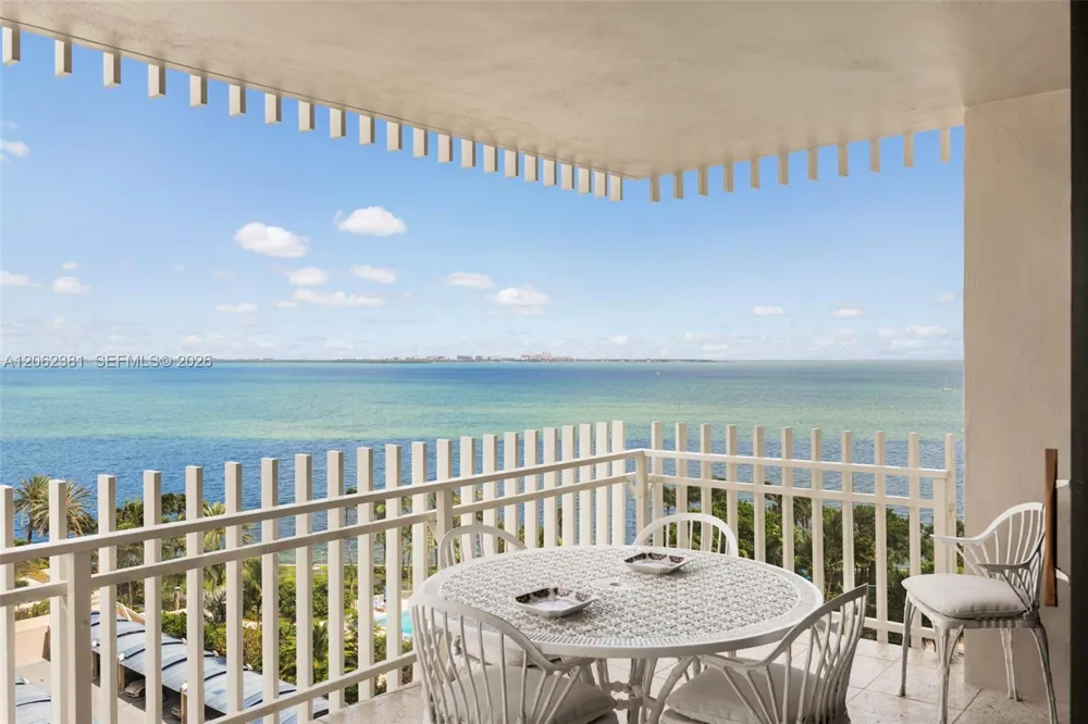 2 Grove Isle Dr #B1109 Coconut Grove, FL 33133