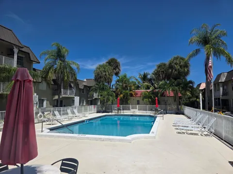 495 SE 8th Street #237