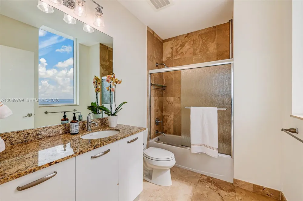 704 Ocean Blvd #1001 Pompano Beach, FL 33062