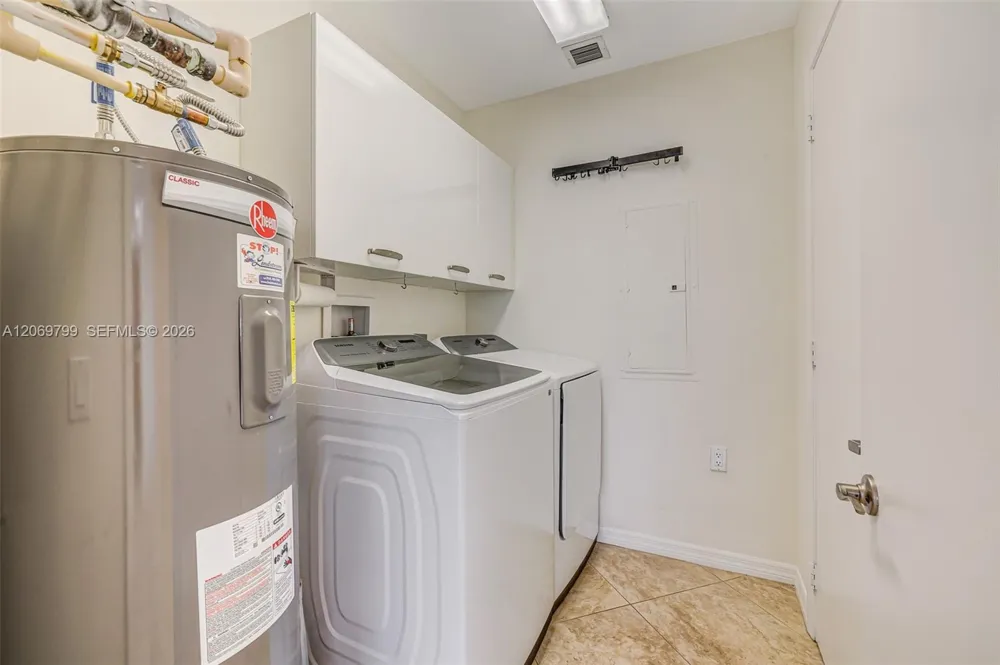 704 Ocean Blvd #1001 Pompano Beach, FL 33062