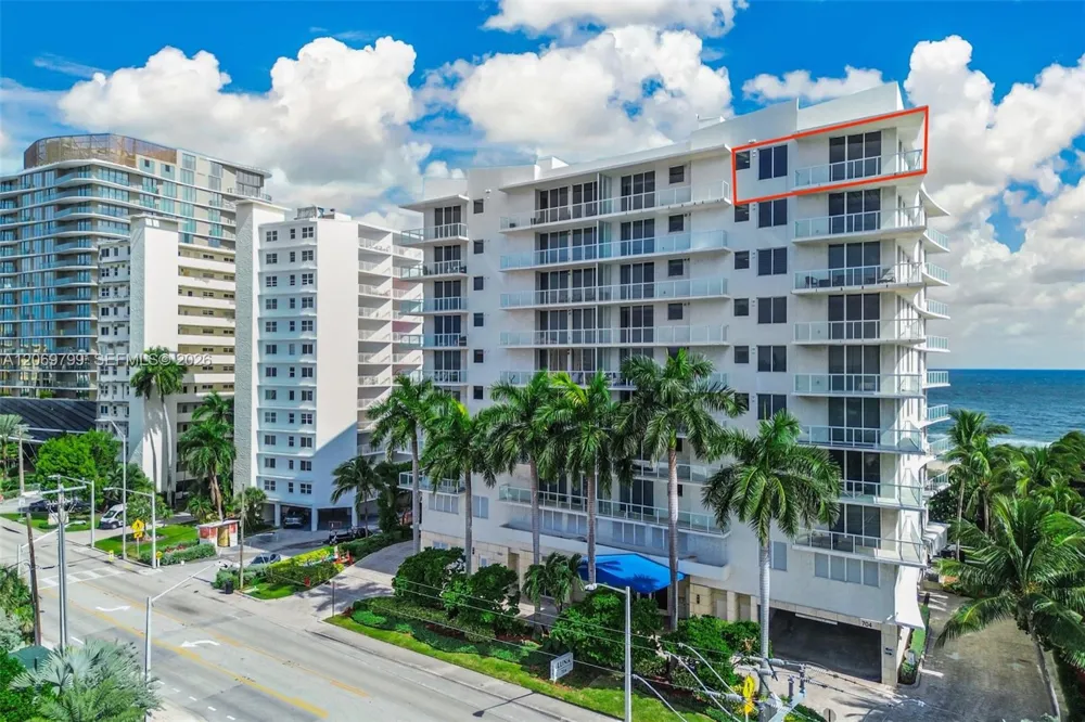 704 Ocean Blvd #1001 Pompano Beach, FL 33062