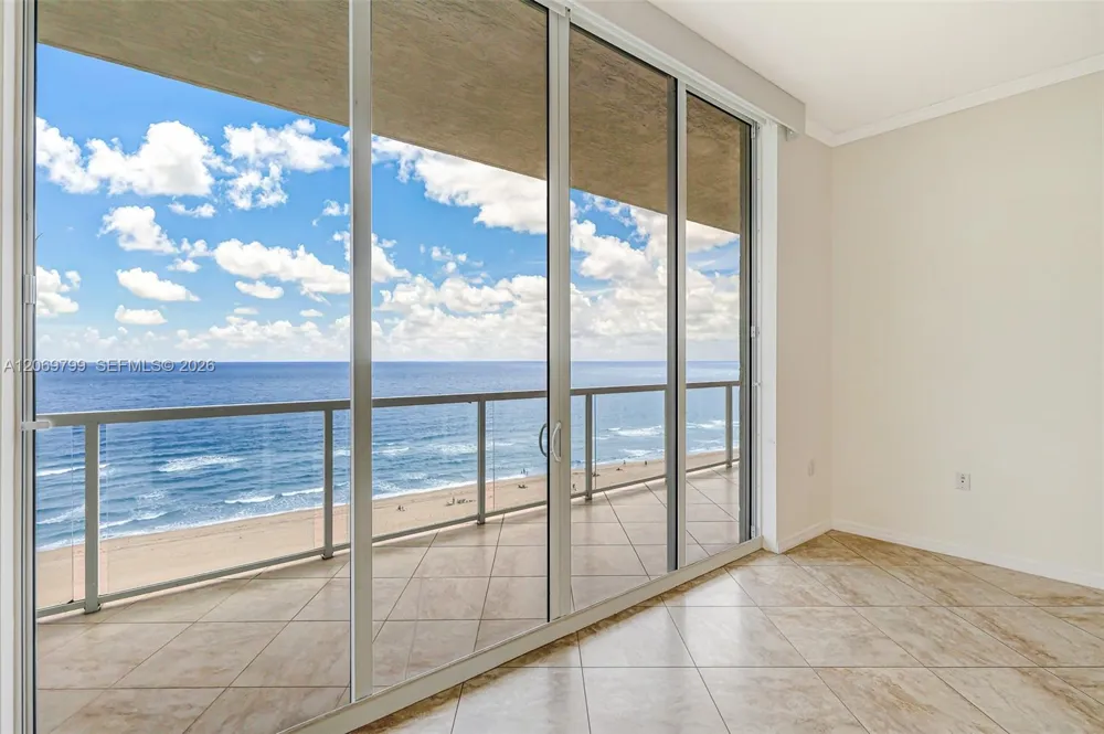 704 Ocean Blvd #1001 Pompano Beach, FL 33062