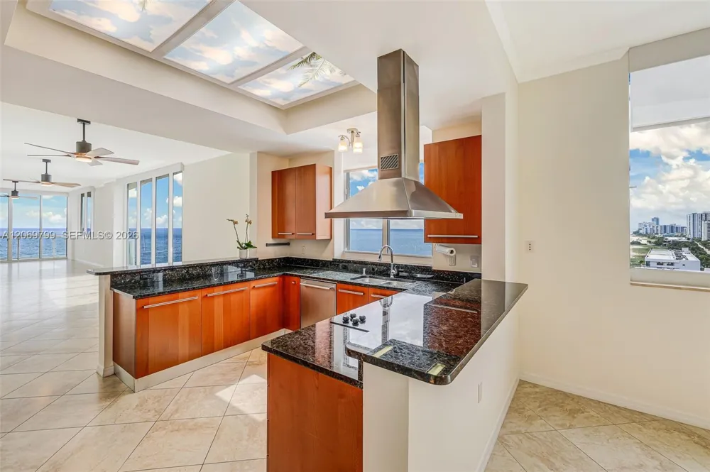 704 Ocean Blvd #1001 Pompano Beach, FL 33062
