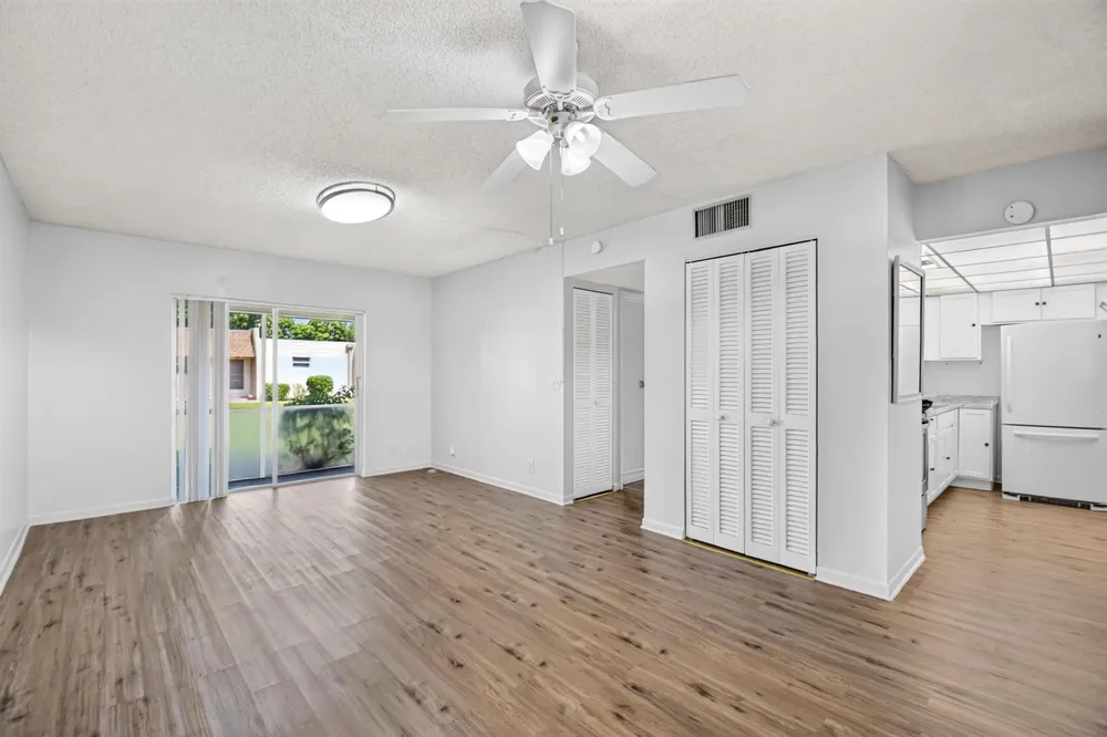 200 Bonnie Boulevard W #131 Palm Springs, FL 33461