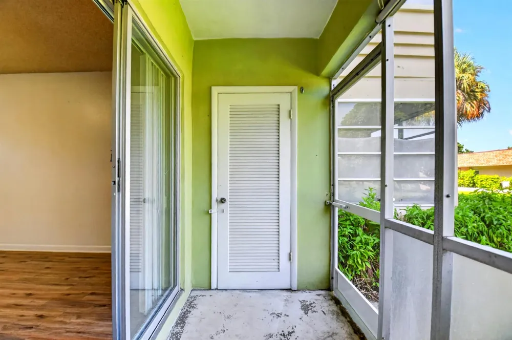 200 Bonnie Boulevard W #131 Palm Springs, FL 33461