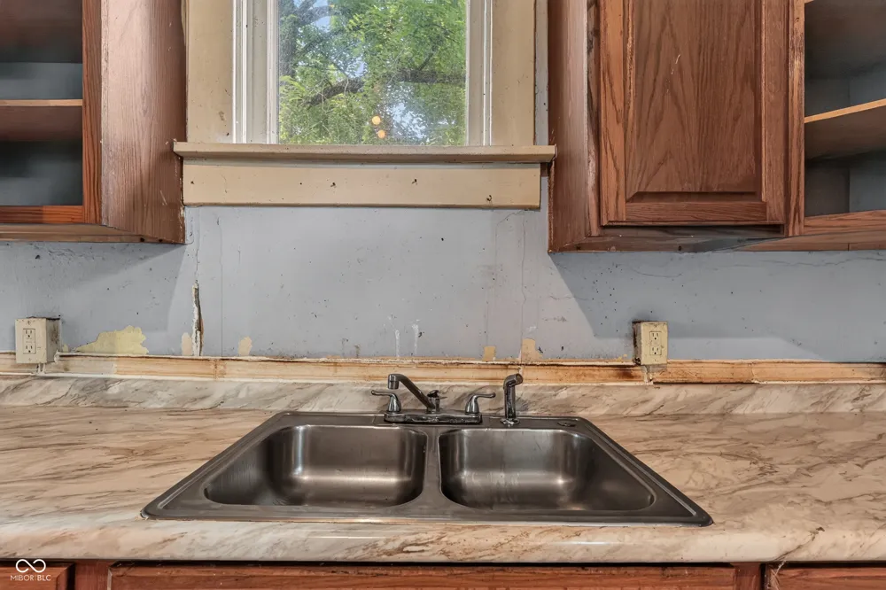 510 E Chestnut Street Crawfordsville, IN 47933