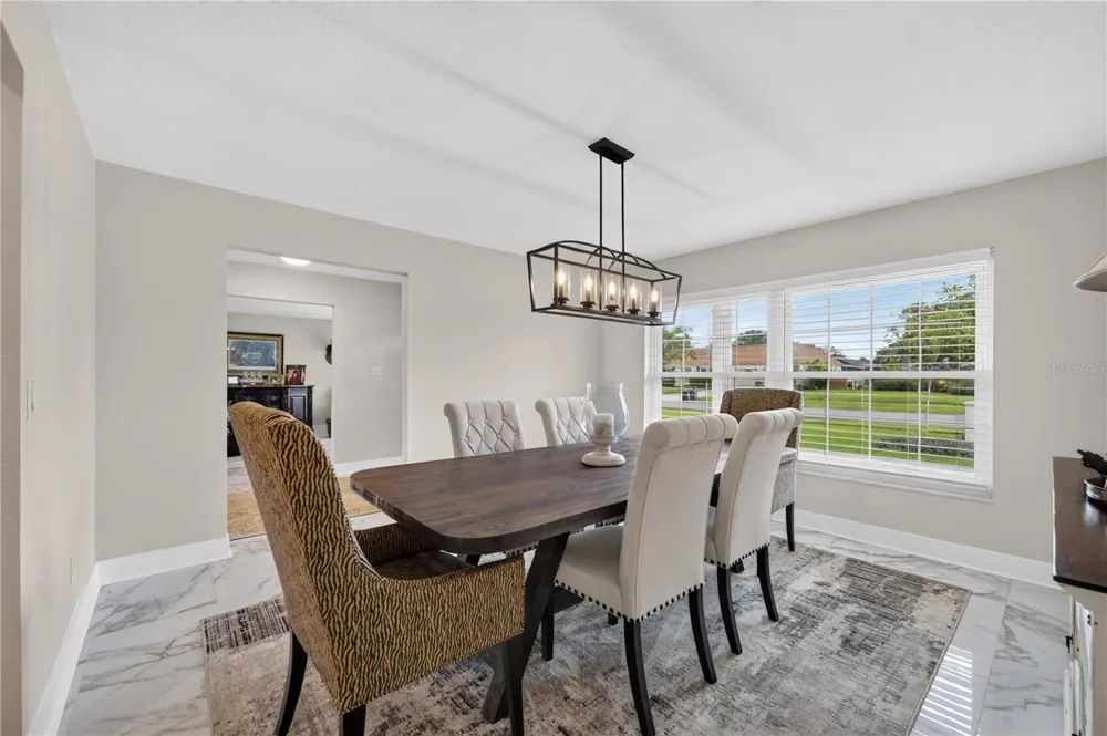 165 LAKE DESTINY TRAIL Altamonte Springs, FL 32714