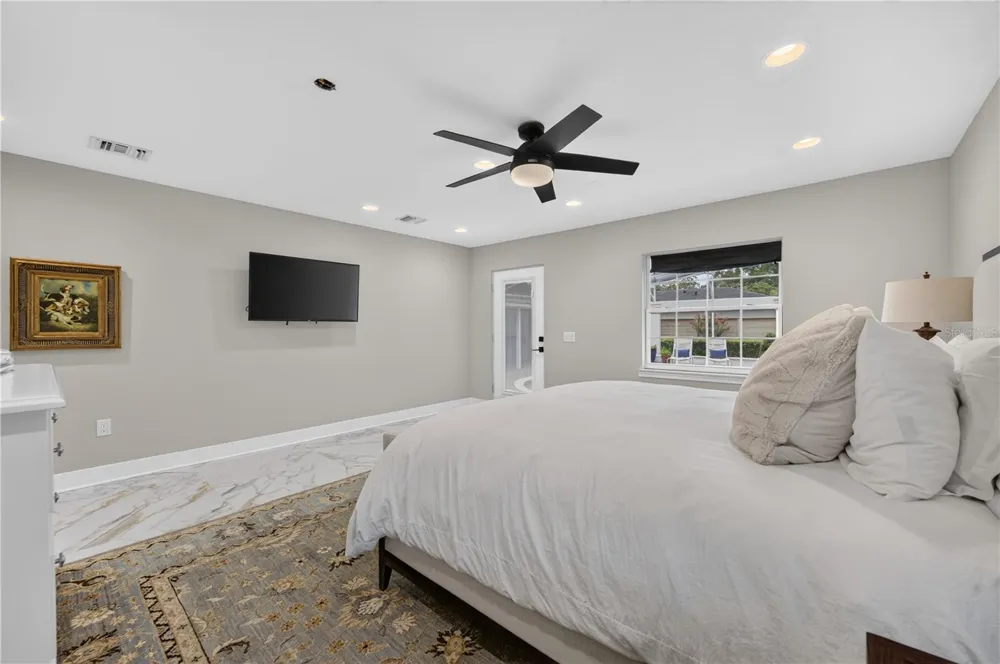 165 LAKE DESTINY TRAIL Altamonte Springs, FL 32714