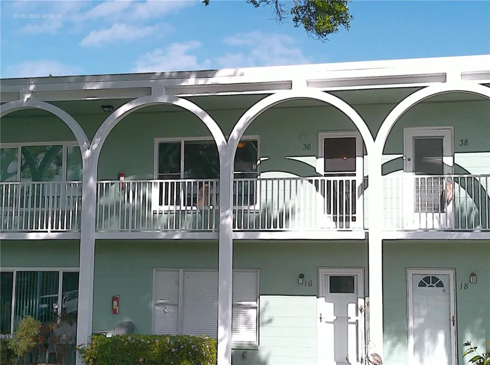 2011 AUSTRALIA WAY W #36 Clearwater, FL 33763