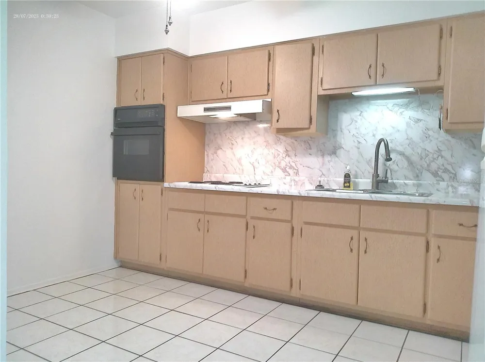 2011 AUSTRALIA WAY W #36 Clearwater, FL 33763