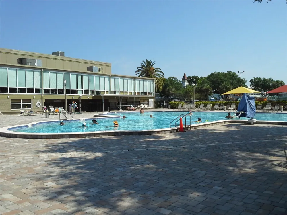 2011 AUSTRALIA WAY W #36 Clearwater, FL 33763