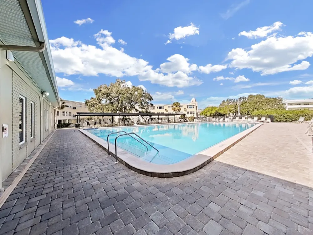 2011 AUSTRALIA WAY W #36 Clearwater, FL 33763