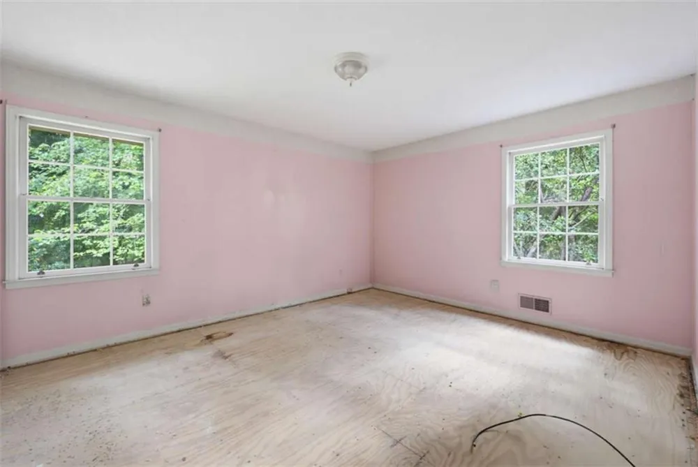 140 Horseshoe Circle Athens, GA 30605
