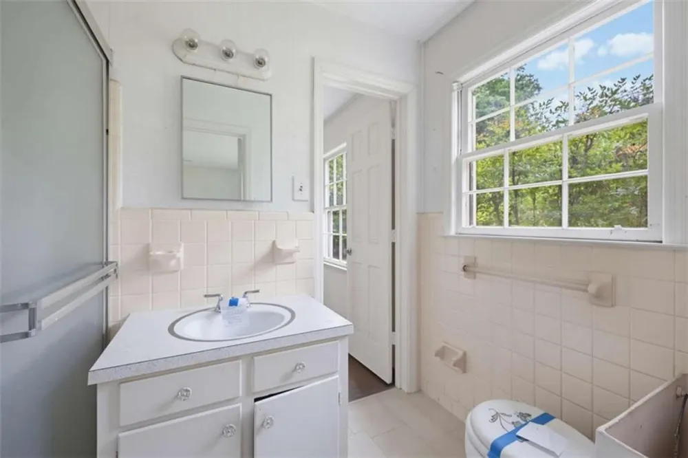 140 Horseshoe Circle Athens, GA 30605