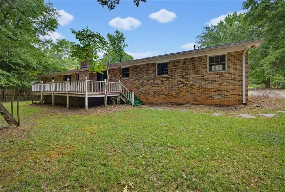 140 Horseshoe Circle Athens, GA 30605
