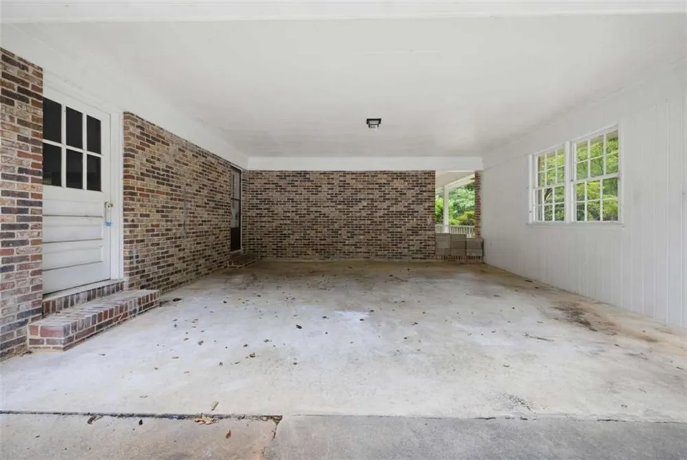 140 Horseshoe Circle Athens, GA 30605