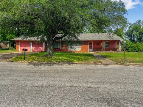 2706 Bois D Arc Street