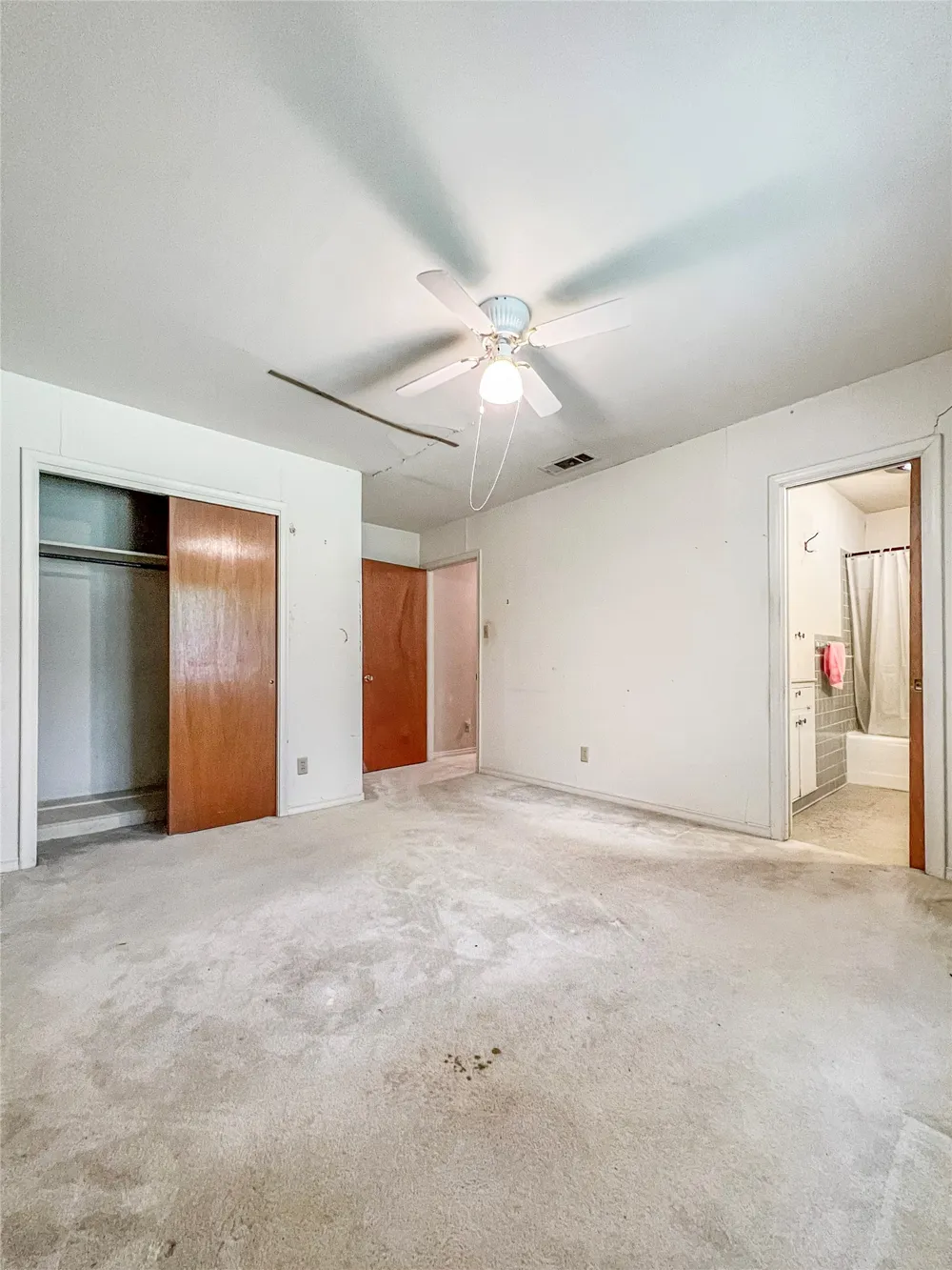 2706 Bois D Arc Street Commerce, TX 75428