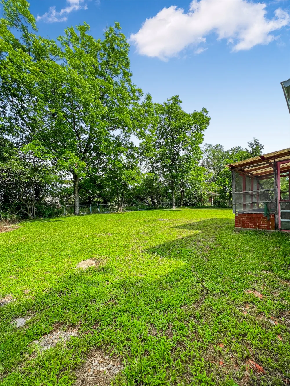 2706 Bois D Arc Street Commerce, TX 75428
