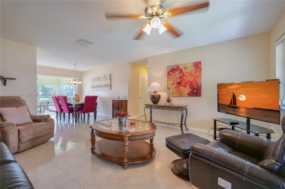 4712 NW 47th Ter Tamarac, FL 33319