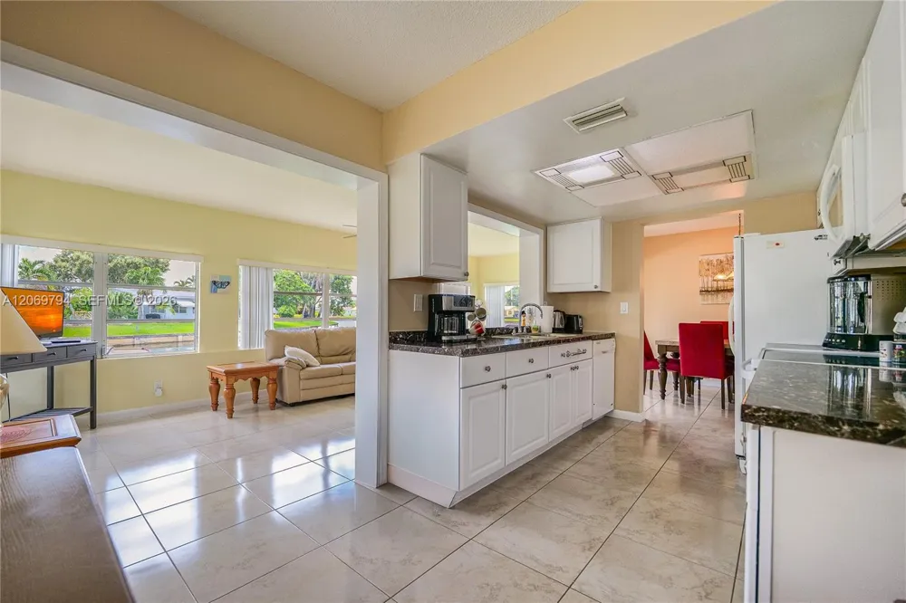 4712 NW 47th Ter Tamarac, FL 33319