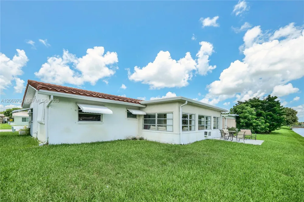 4712 NW 47th Ter Tamarac, FL 33319