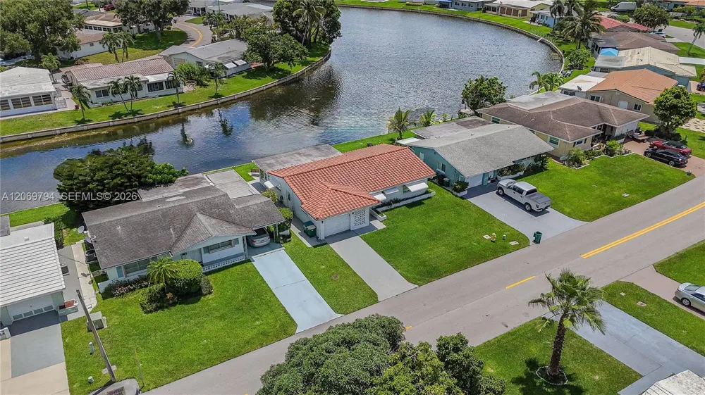 4712 NW 47th Ter Tamarac, FL 33319