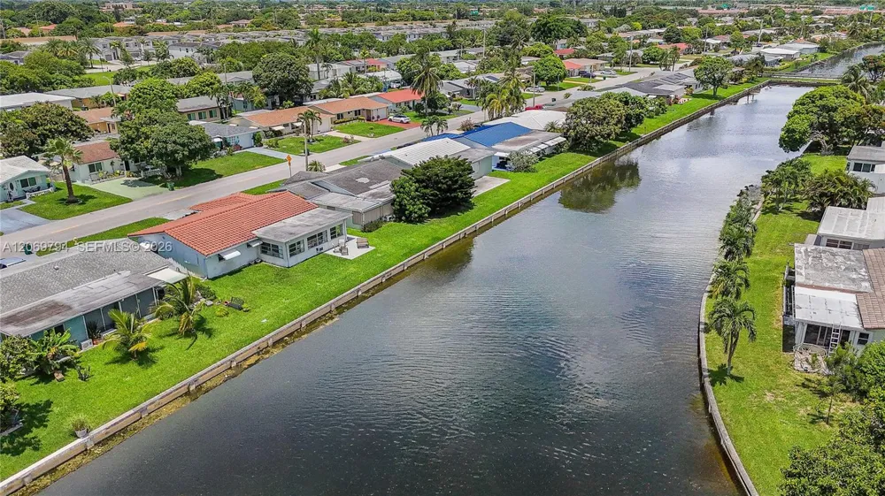 4712 NW 47th Ter Tamarac, FL 33319