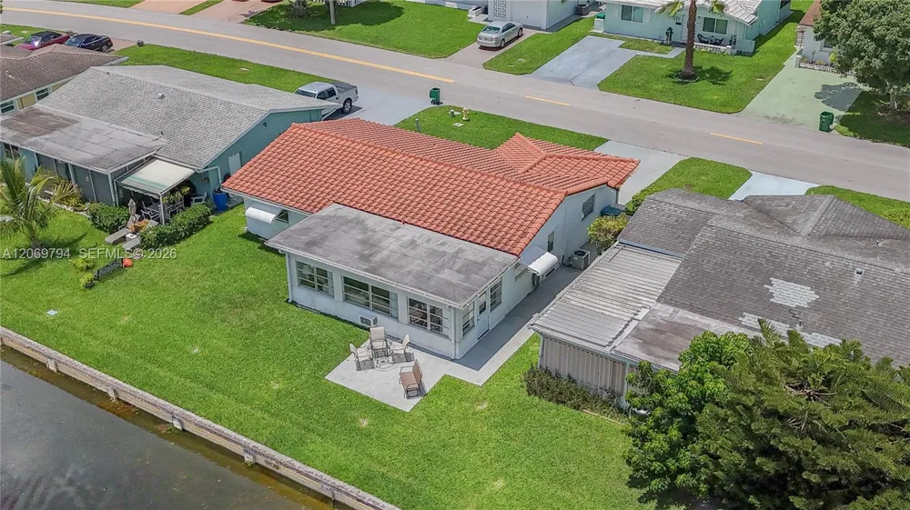 4712 NW 47th Ter Tamarac, FL 33319